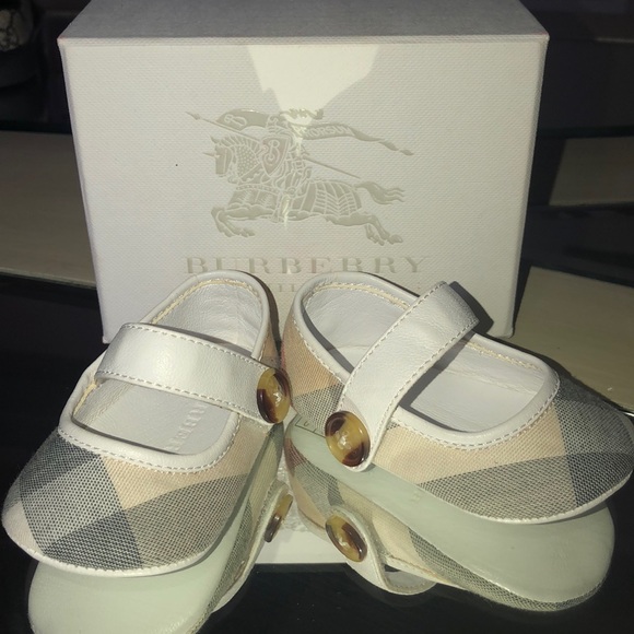 Vintage Burberry Checkered Bottom Dress - Picture 2 of 7